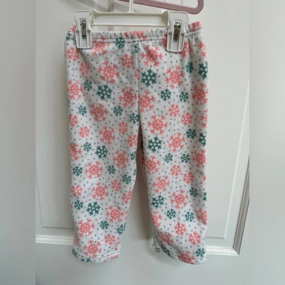 Carter’s 2T Girls White, Green & Peach Snowflake Winter Fleece Pajama Pants
